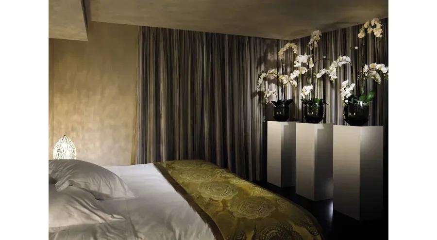 obrazek 4 Elegancki zestaw ze sztucznymi kwiatami Luxury Products