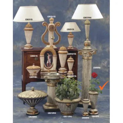 Zdjęcie Gustowny ceramiczny wazon ze złotem antycznym