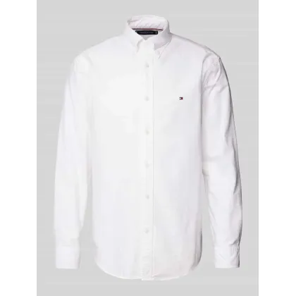 Zdjęcie Koszula casualowa o kroju regular fit z kołnierzykiem typu button down
