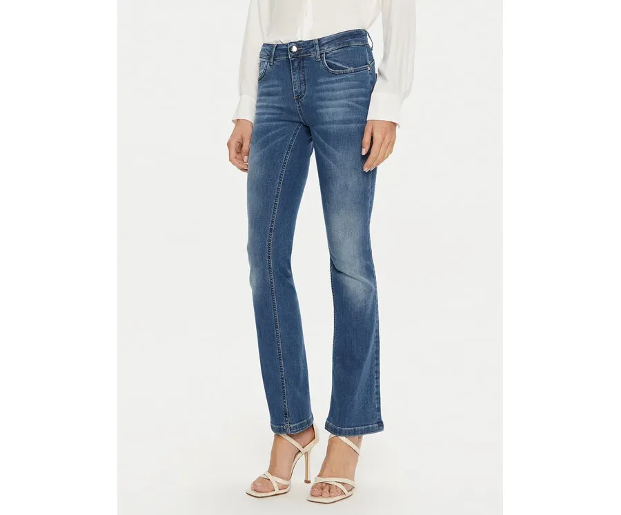 obrazek 1 Rinascimento Jeansy CFC0120186003 Granatowy Regular Fit