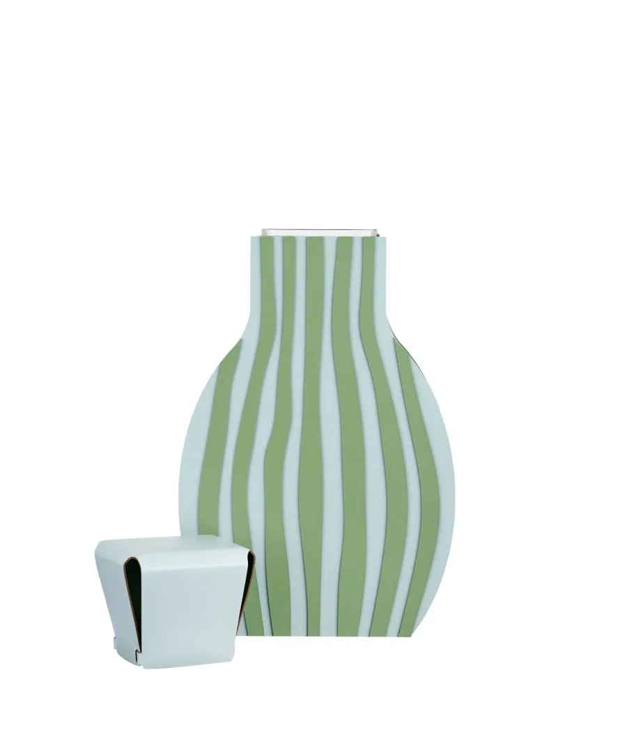 obrazek 3 Designerski skórzany wazon Otto 9x24xH44 cm w pionowe pasy w kolorze jasnobłękitnym i eukaliptusa