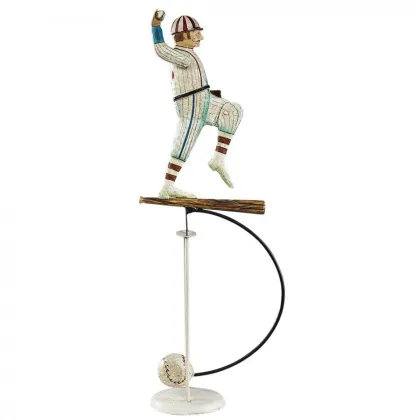Picture A unique pendulum toy