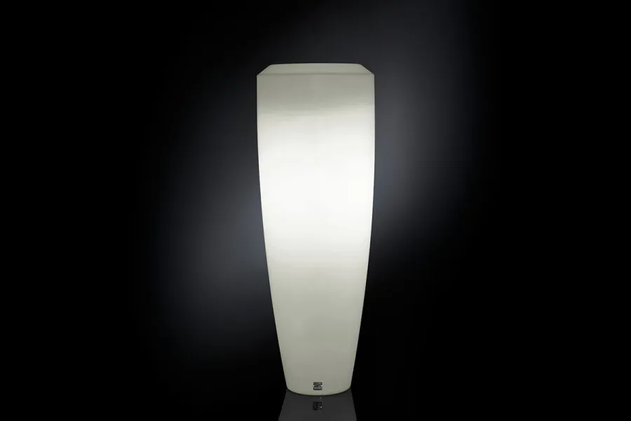 picture 1 Design garden lamp from Italian designers