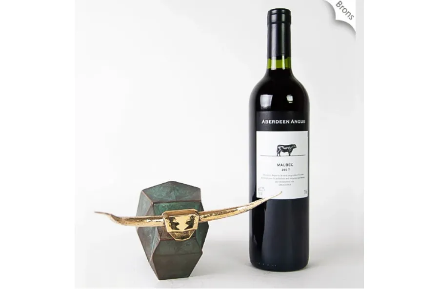 obrazek 1 Ekskluzywny korkociąg z brązu w kształcie głowy byka - idealny na prezent