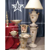Zdjęcie Stylowy włoskie ceramiczny stolik kawowy ze szklanym blatem