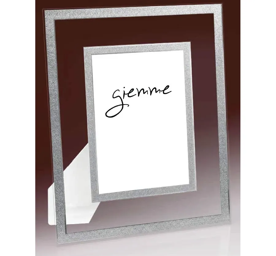 obrazek 1 Minimalistyczna srebrna ramka na zdjęcia 9х13 cm