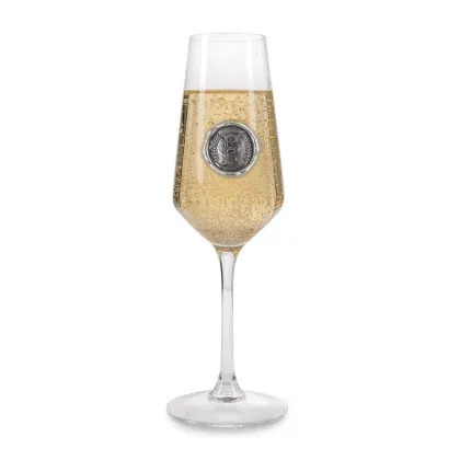 Zdjęcie Stylowy kieliszek do szampana z cynową stylizowaną literą „F” – oryginalny prezent dla niego lub dla niej