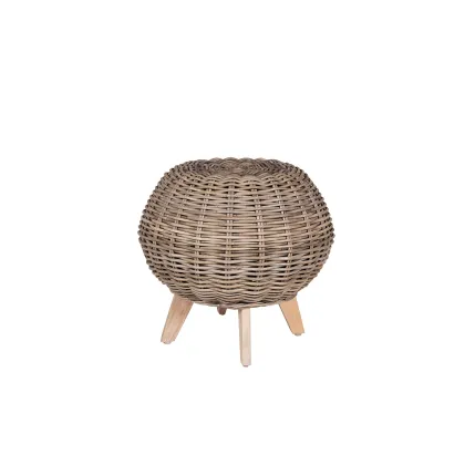 Zdjęcie Wyjątkowy rattanowy stołek Tara do ogrodu i na taras