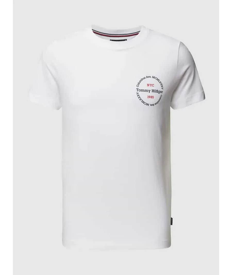 obrazek 1 T-shirt o kroju slim fit z okrągłym dekoltem