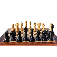 Picture An original chess collection perfect as a gift - The Chess Empire