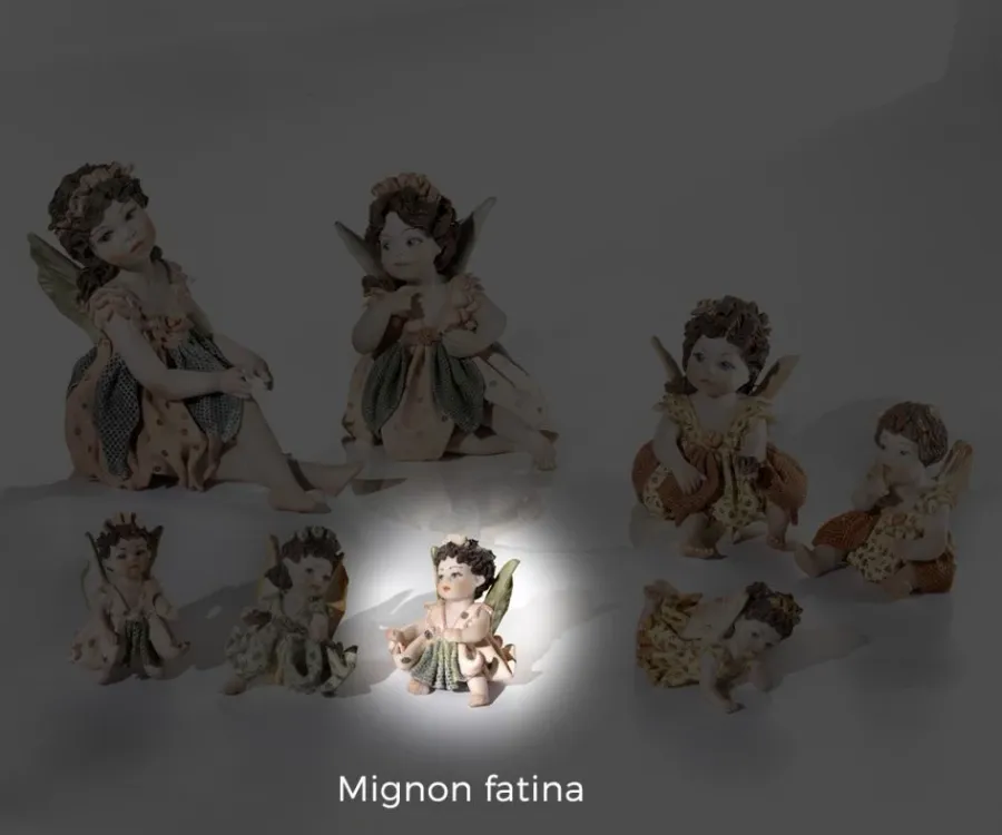 obrazek 1 Mała, porcelanowa figurka wróżki - Sibania