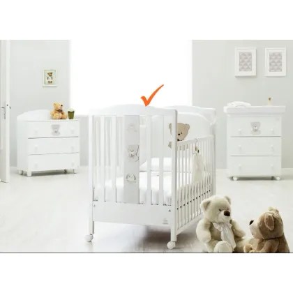 Zdjęcie Śliczne białe łóżeczko niemowlęce - Italbaby