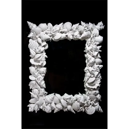 Zdjęcie Niepowtarzalne włoskie lustro z ramą z morskich muszli