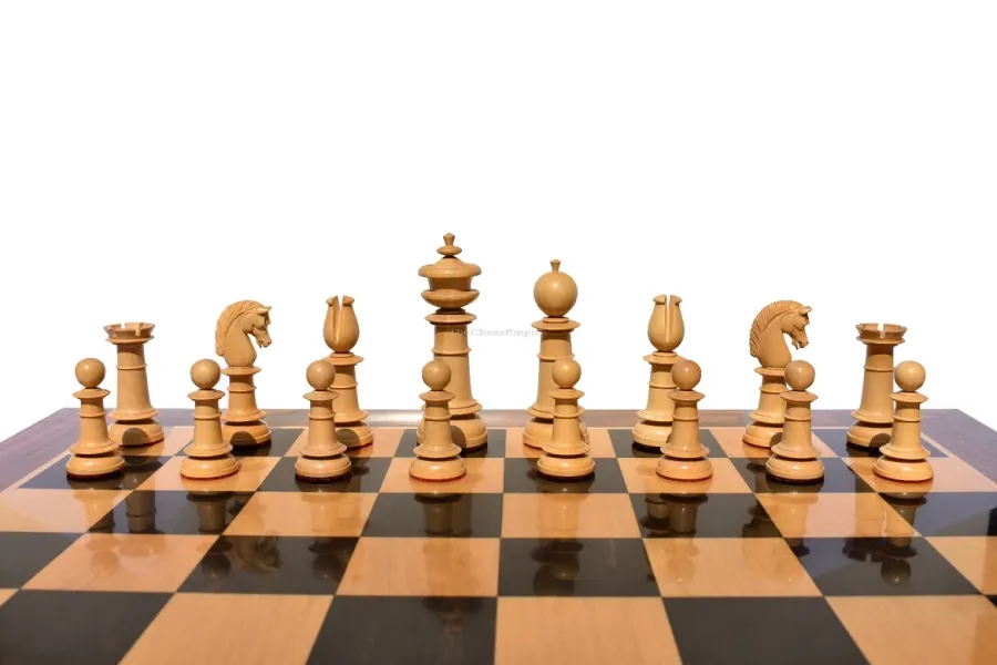 obrazek 4 Charakterystyczne figury szachowe The Northern Upright z planszą do królewskiej gry - The Chess Empire