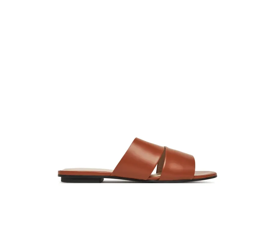 obrazek 1 Calvin Klein Klapki Flat Slide - Lth 2 Straps HW0HW02365 Brązowy