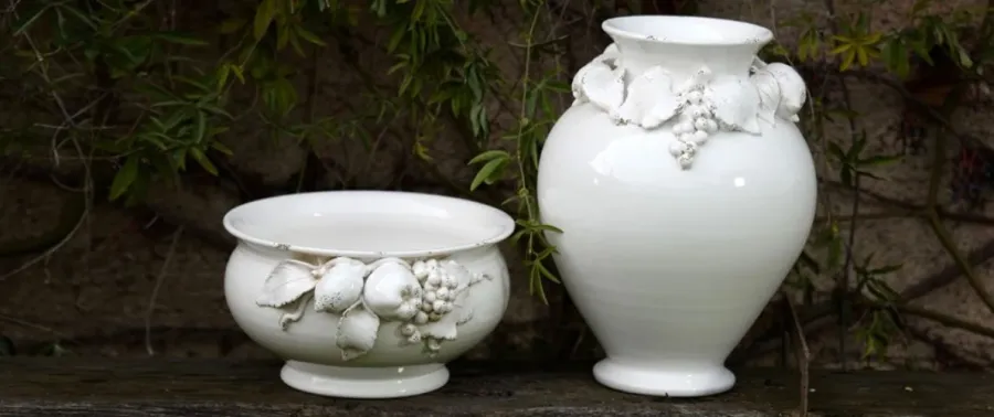 obrazek 2 Ceramiczna waza na zupę wykonana w stylu klasycznym - Virginia Casa