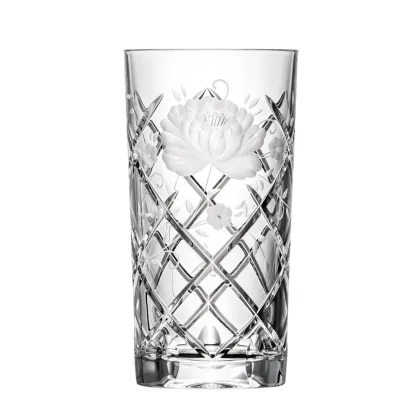 Zdjęcie Kryształowa szklanka z delikatnym kwiatowym wzorem - Luxury Products