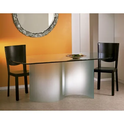 Picture A unique glass table for the dining room – La Vetreria