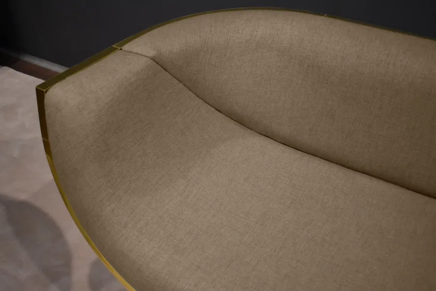 obrazek 8 Luksusowa trzyosobowa sofa z drewna żelaznego