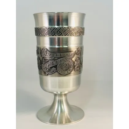 Picture Luxurious beer mug with a representation of the letter