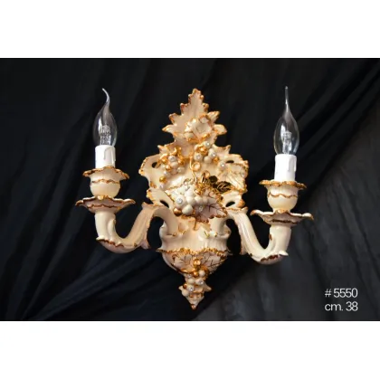 Zdjęcie Ceramiczna lampa ścienna, kinkiet ze zdobieniami od włoskiej marki