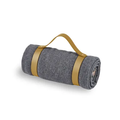 Zdjęcie Skórzany pas do koca w oryginalnym musztardowym kolorze