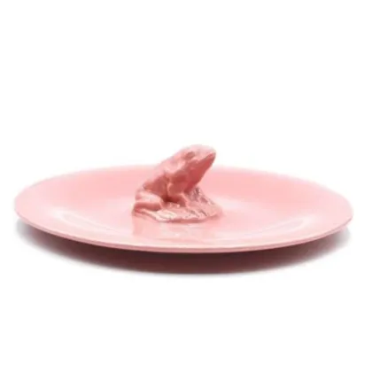 Picture Original ceramic plate decorated with a frog figurine