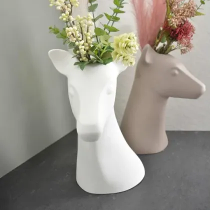 Picture Original ceramic vase in the shape of a deer's head