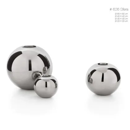 Picture Beautiful ceramic vases in the shape of a ball