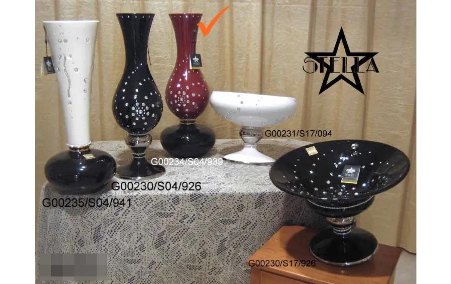 obrazek 1 Dekoracyjny ceramiczny wazon w kolorze czarno-czerwonym