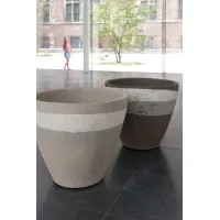 Zdjęcie Gliniana nieszablonowa donica do ogrodu - Atelier Vierkant