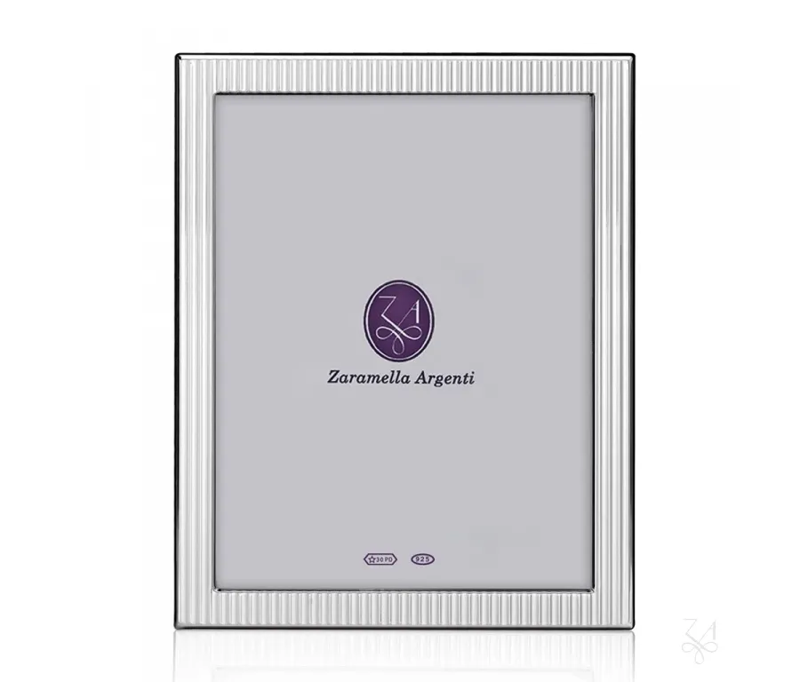 obrazek 1 Piękna stylowa ramka na zdjęcia 13×18 cm Lizbona ze srebra - Zaramella Argenti