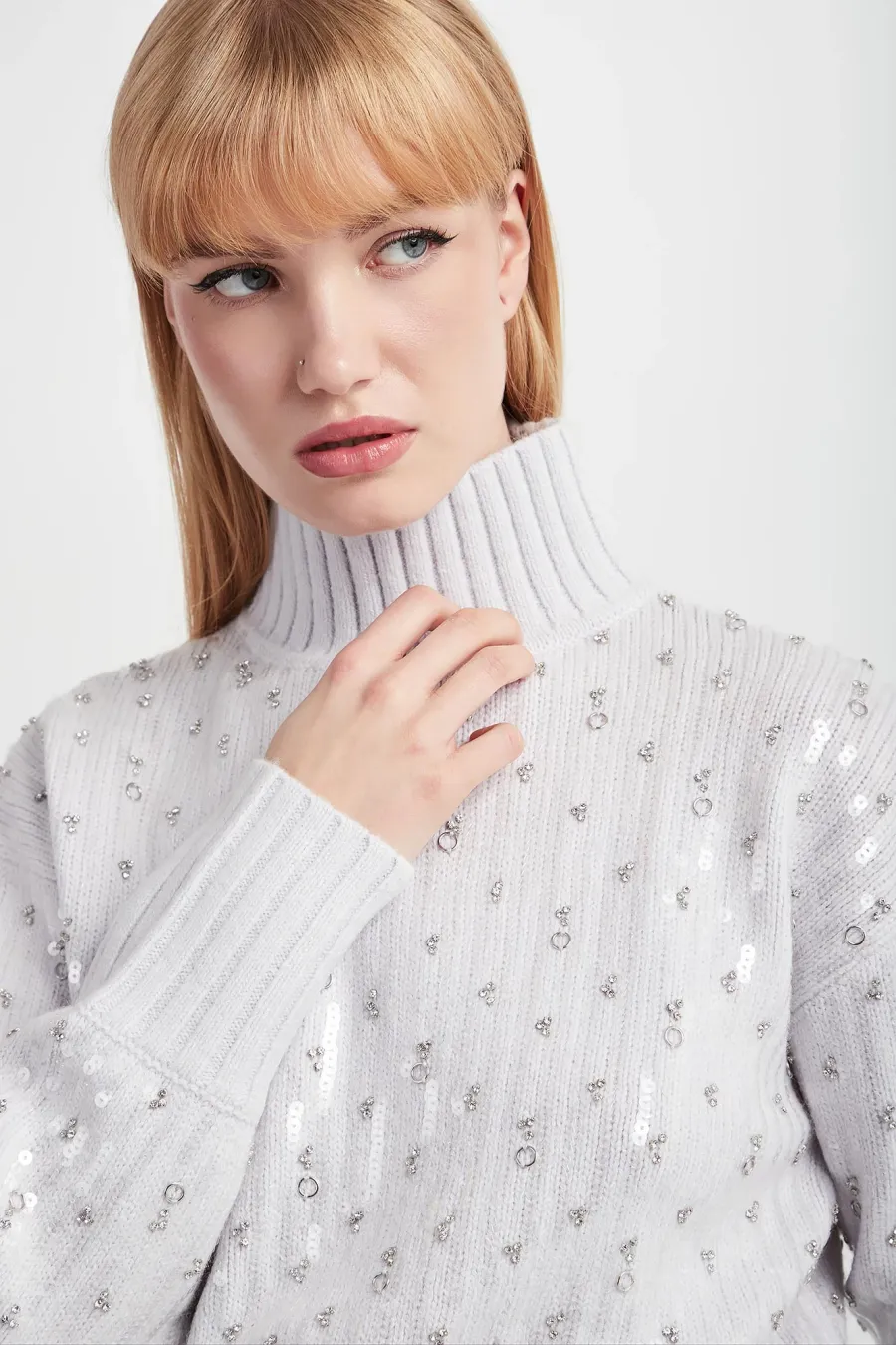 obrazek 1 Sweter damski z cekinami PATRIZIA PEPE Patrizia Pepe