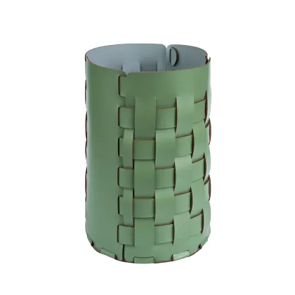 Zdjęcie Stylowy koszyk Bottega wykonany z naturalnej skóry w kolorze eukaliptusa