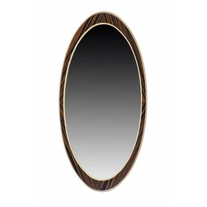 Zdjęcie Lustro z ręcznie wykonanymi ozdobami