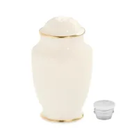 Zdjęcie Porcelanowa pieprzniczka zdobiona złotą obwódką w stylu klasycznym – Tettau