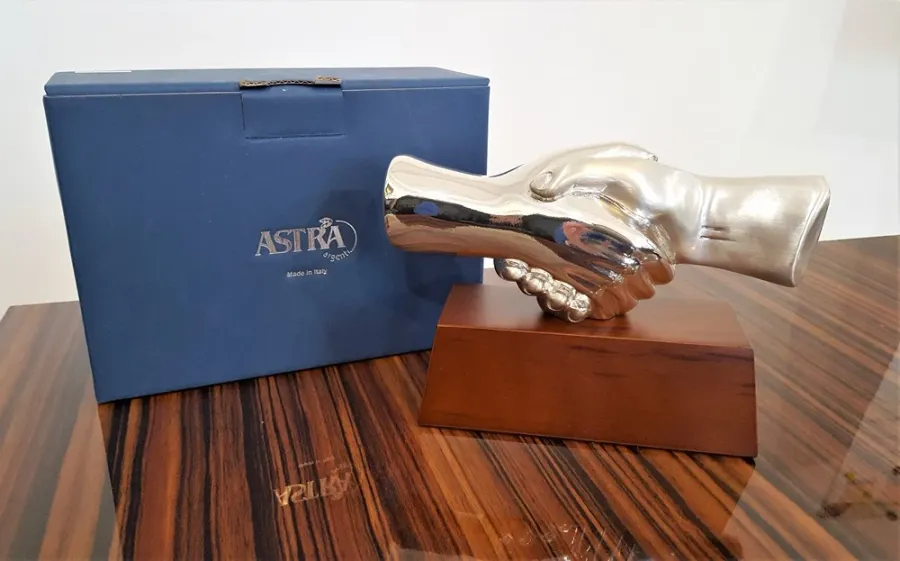 obrazek 5 Uścisk dłoni - statuetka Astra Argenti