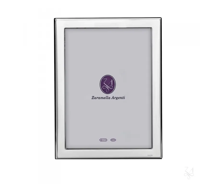 obrazek 1 Wyjątkowa srebrna ramka na zdjęcia 10×15 cm Londyn - Zaramella Argenti
