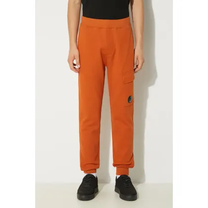 Zdjęcie C.P. Company spodnie dresowe bawełniane Diagonal Raised Fleece Cargo Sweatpants kolor pomarańczowy gładkie 17CMSP017A005086W