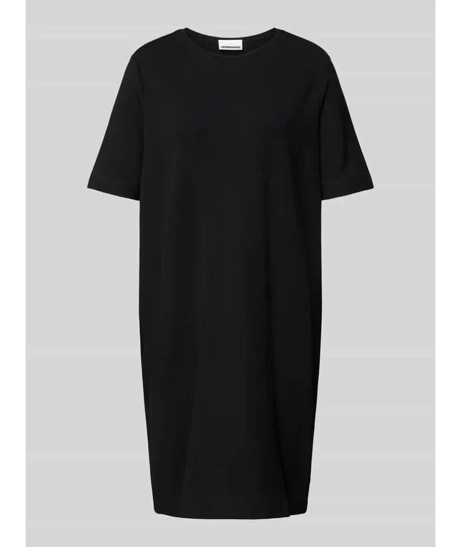 obrazek 1 Sukienka T-shirtowa z okrągłym dekoltem model ‘MAARILIANA’