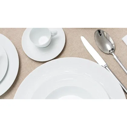Zdjęcie Zjawiskowa biała porcelana na stół dla 12 osobowej rodziny - Porcel