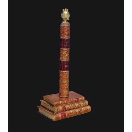 Zdjęcie Wytworna lampa na biurko