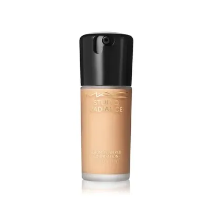 Zdjęcie MAC Studio Radiance Serum Powered Foundation Podkład w płynie 30 ml C4.5