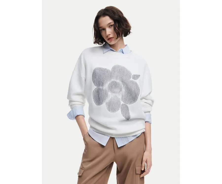 obrazek 1 Desigual Bluza Flores 24WWSK33 Écru Regular Fit
