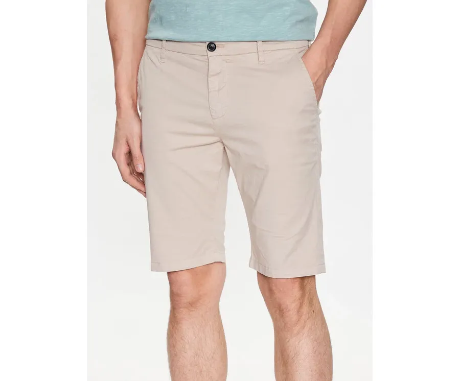 obrazek 1 Guess Szorty materiałowe Myron M3GD18 WFBZ3 Beżowy Slim Fit