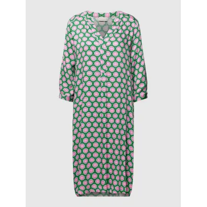 Zdjęcie Sukienka o długości do kolan ze wzorem na całej powierzchni