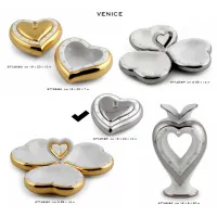 Picture Beautiful heart-shaped casket/box - white, platinum - Bruno Costenaro