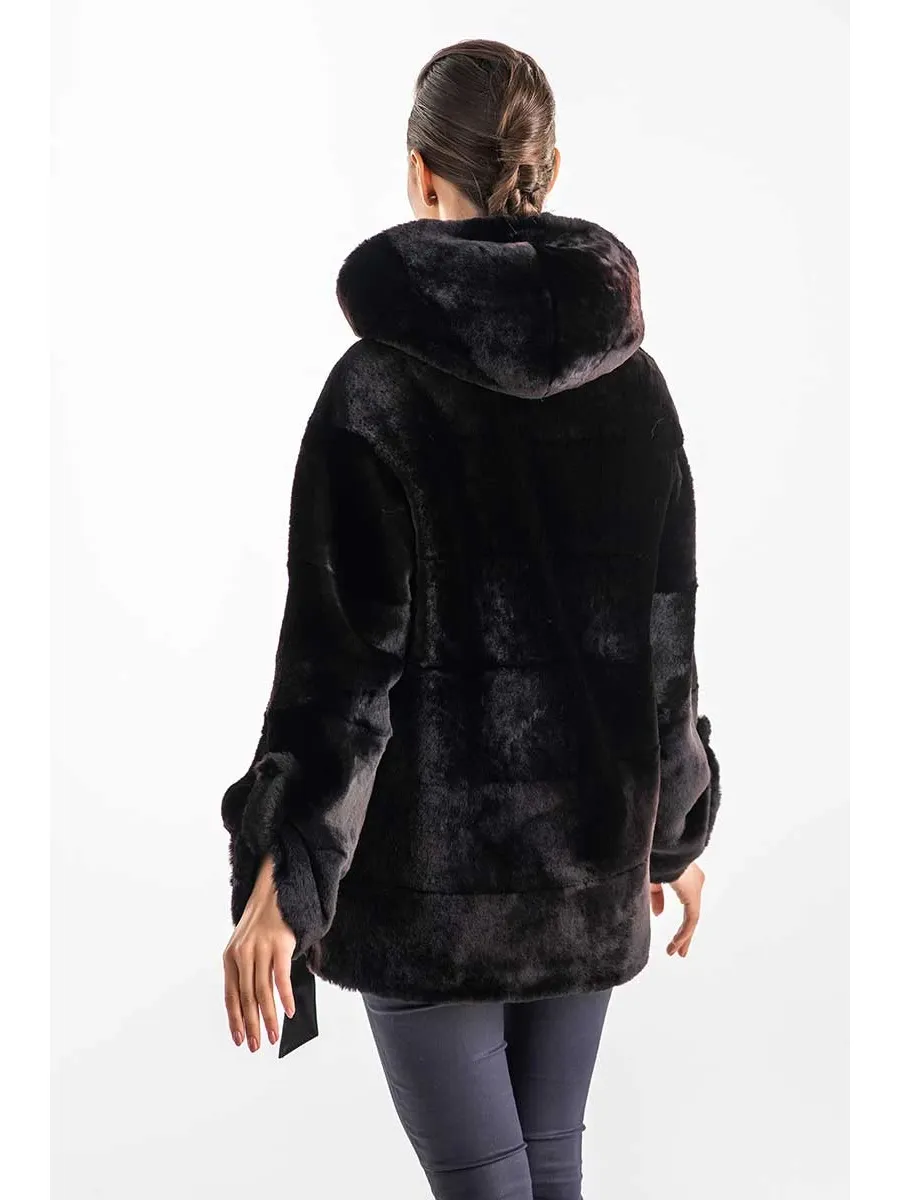 picture 2 Beautiful feminine lamb fur coat - A&A Vesa