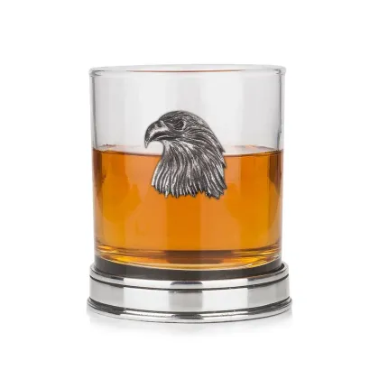 Zdjęcie Niepowtarzalna szklanka do whisky z głową orła – prezent dla niego lub dla niej
