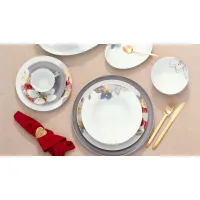 Picture Fantastic set of 68-piece porcelain tableware. - Porcelain